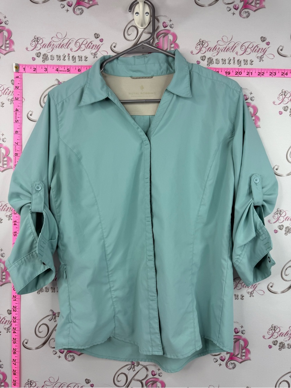 Royal Robbins blue top Women's Mint Green Roll-Tab Button Down Shirt